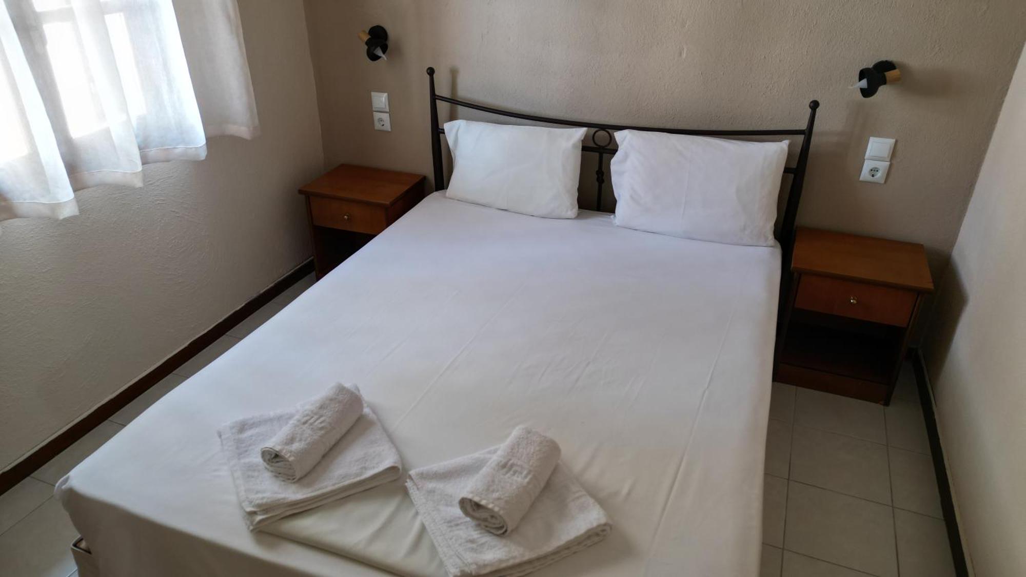 Aloni Apartman Áfitosz Szoba fotó